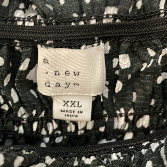 a new day | Black Polka Dot Long Sleeve Blouse - Picture 3 of 4